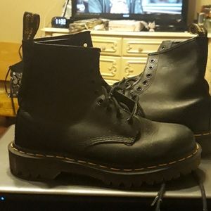 Dr Marten 8 eye boots sz 7 UK 6 Black